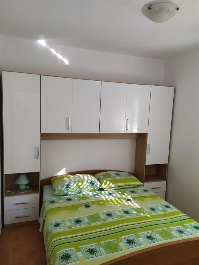 Apartmani Vjeko ヴィル エクステリア 写真