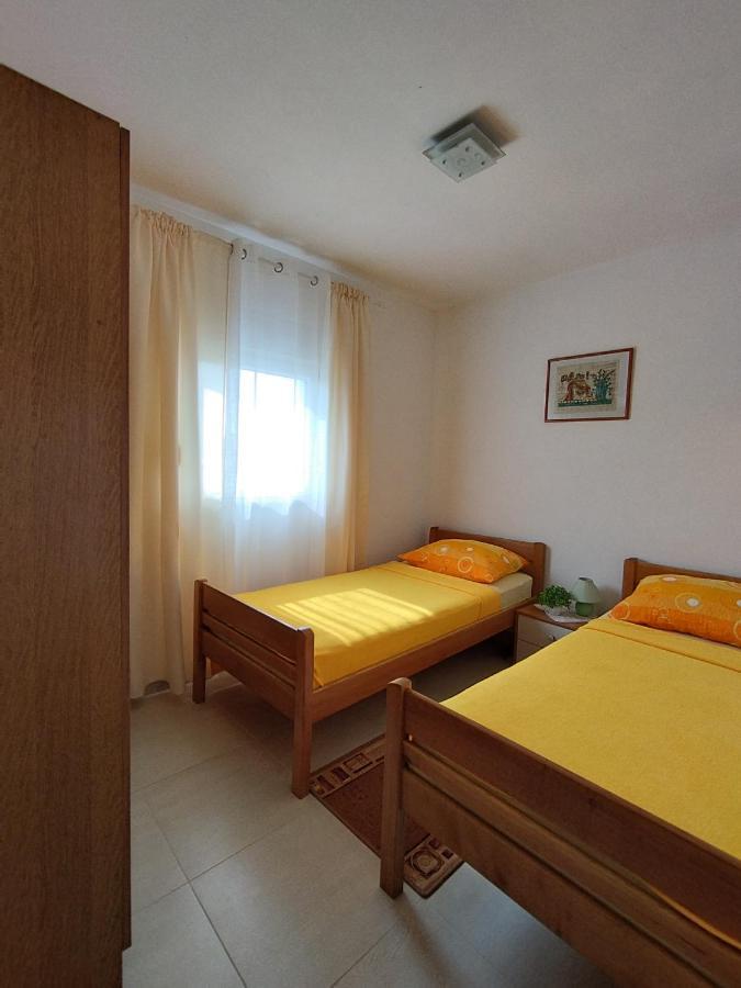 Apartmani Vjeko ヴィル エクステリア 写真