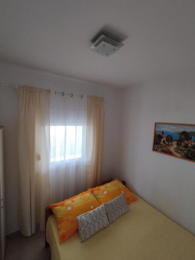 Apartmani Vjeko ヴィル エクステリア 写真