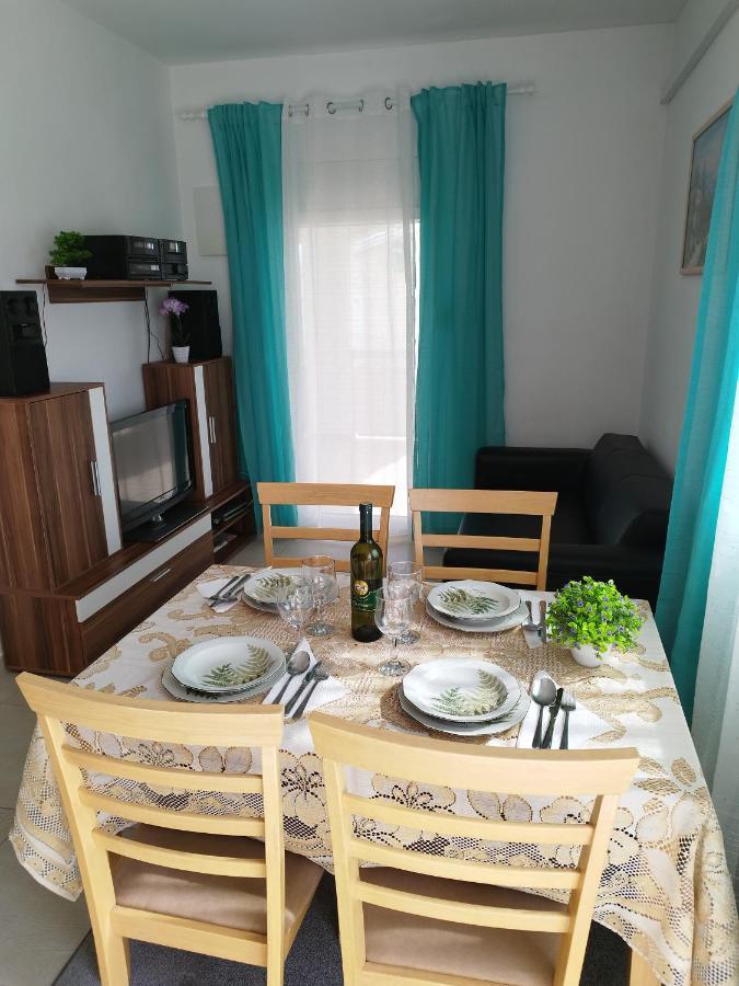 Apartmani Vjeko ヴィル エクステリア 写真