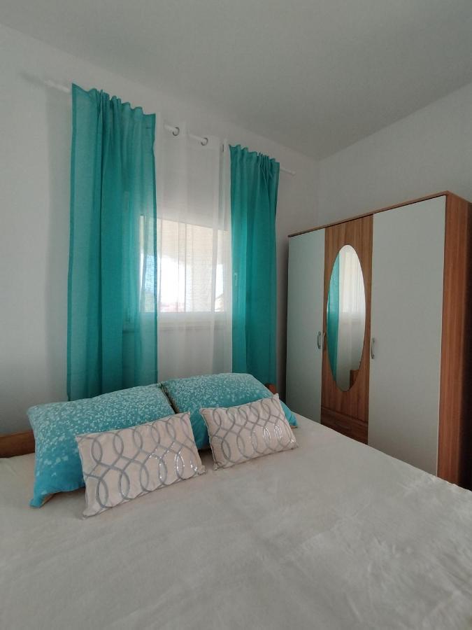 Apartmani Vjeko ヴィル エクステリア 写真